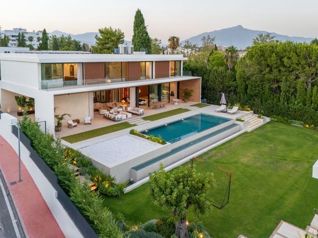 6 chambre Villa/Maison à vendre à Guadalmina Alta, Marbella avec piscine - 5 995 000 € (Ref: 9359350)