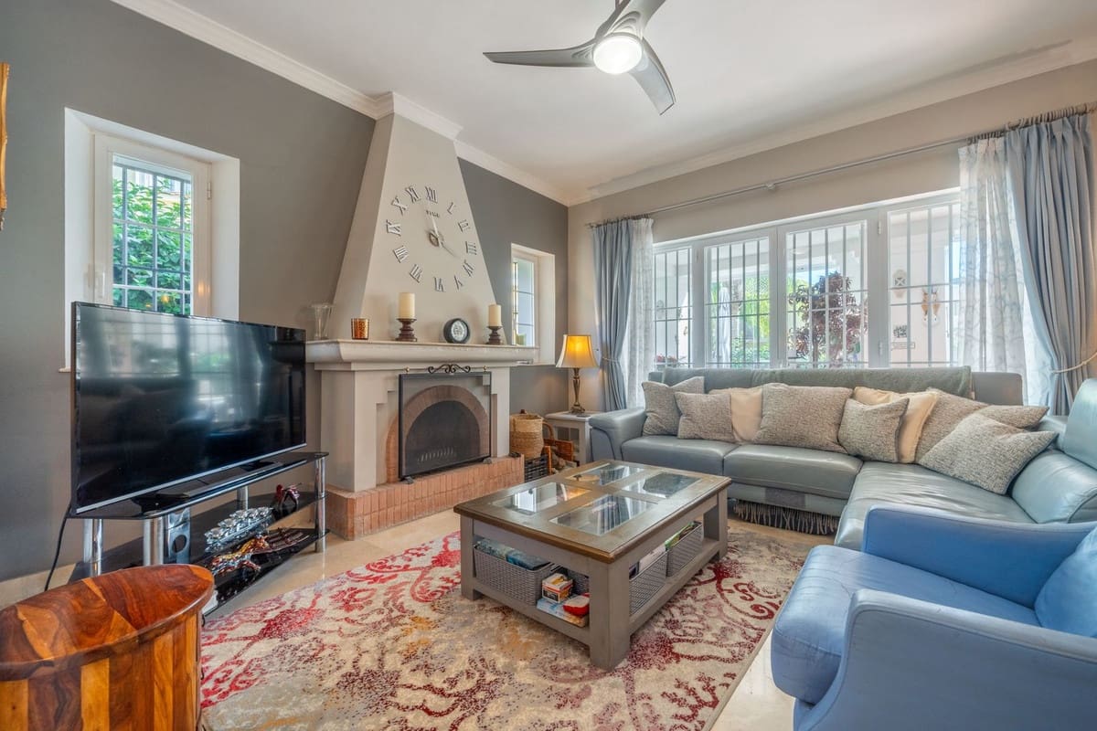 3 soverom Hus til salgs i Elviria - € 675 000 (Ref: 9359353)