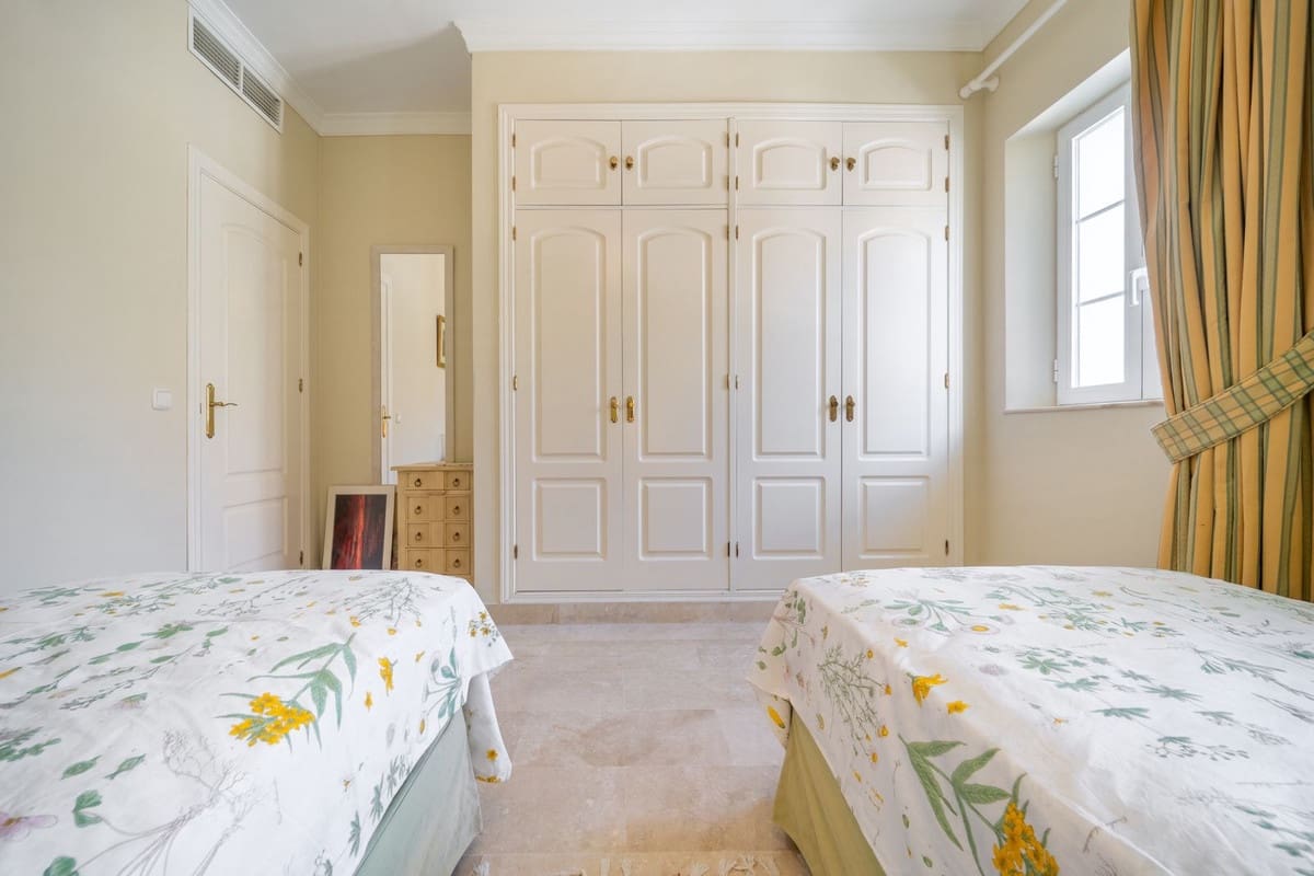 3 soverom Hus til salgs i Elviria - € 675 000 (Ref: 9359353)