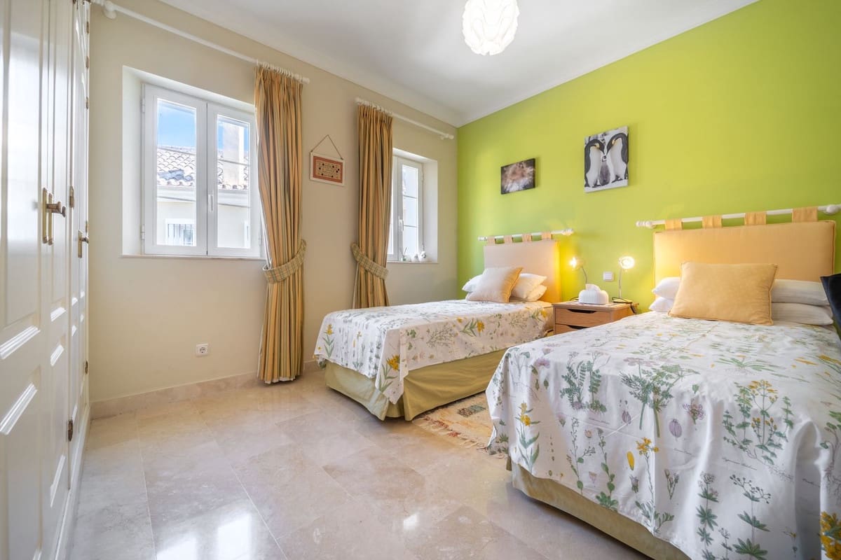 3 soverom Hus til salgs i Elviria - € 675 000 (Ref: 9359353)