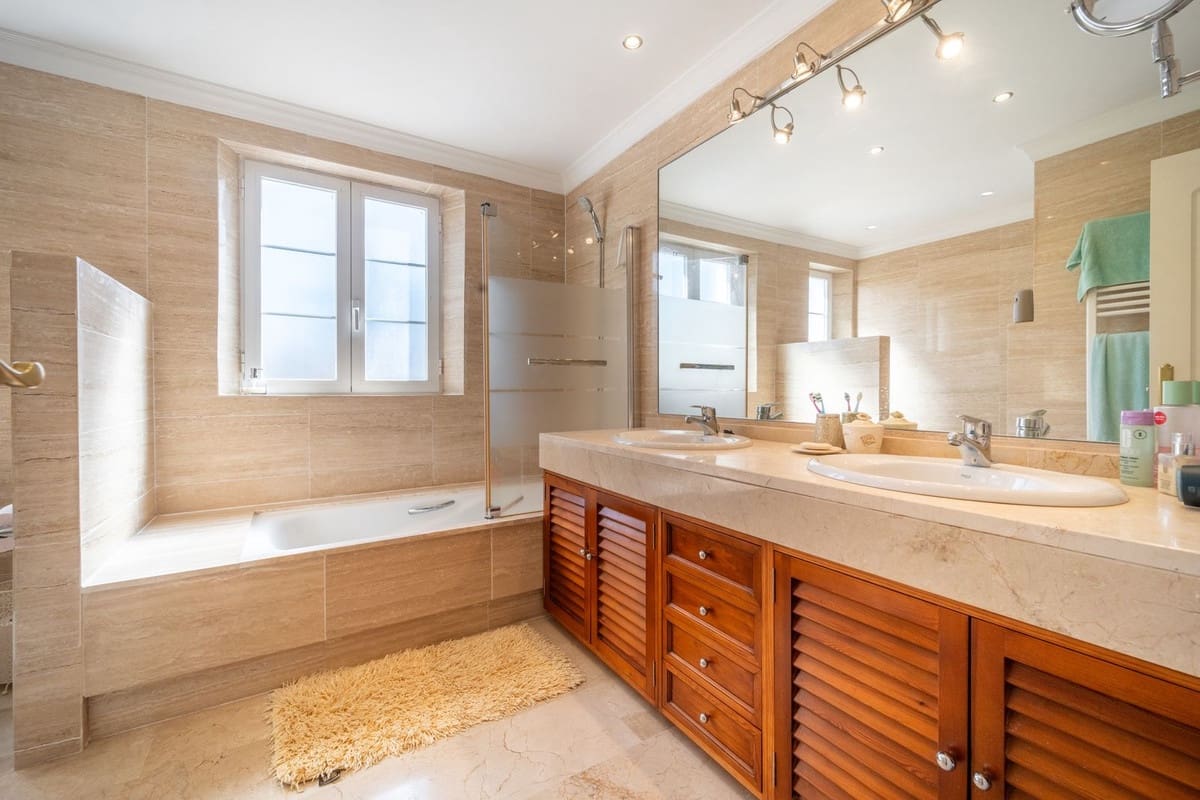 3 soverom Hus til salgs i Elviria - € 675 000 (Ref: 9359353)