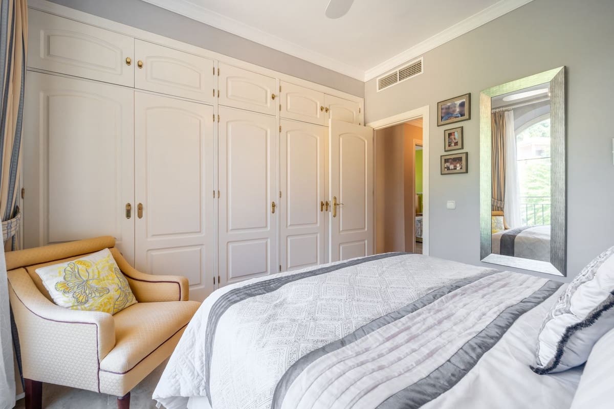 3 soverom Hus til salgs i Elviria - € 675 000 (Ref: 9359353)