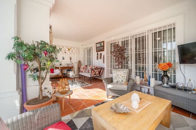 3 quarto Casa em Banda para venda em Elviria, Marbella - 675 000 € (Ref: 9359353)