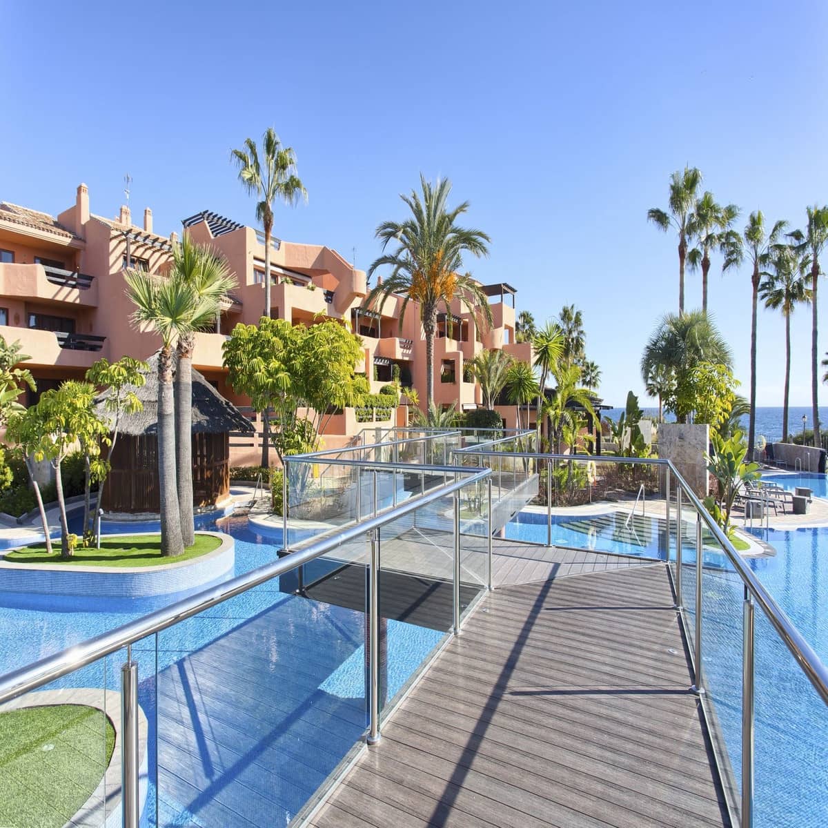 2 sypialnia Apartament na sprzedaż w Estepona - 605 000 € (Ref: 9359355)
