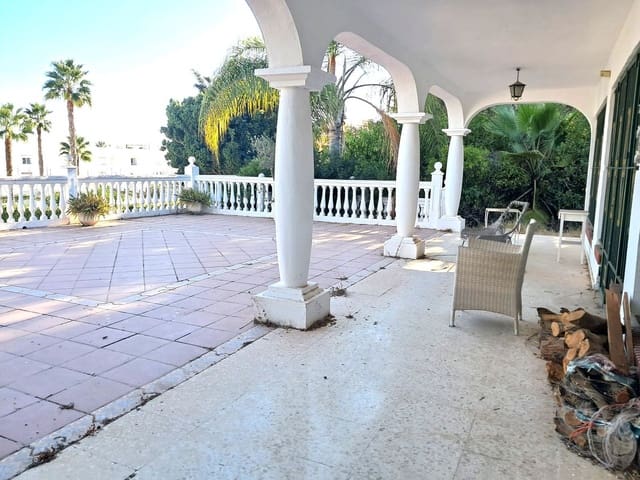 5 slaapkamer Villa te koop in Cancelada, Estepona met zwembad - € 1.150.000 (Ref: 9359357)
