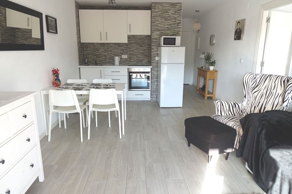 1 makuuhuone Huoneisto myytävänä paikassa Mijas mukana uima-altaan - 219 000 € (Ref: 9359367)