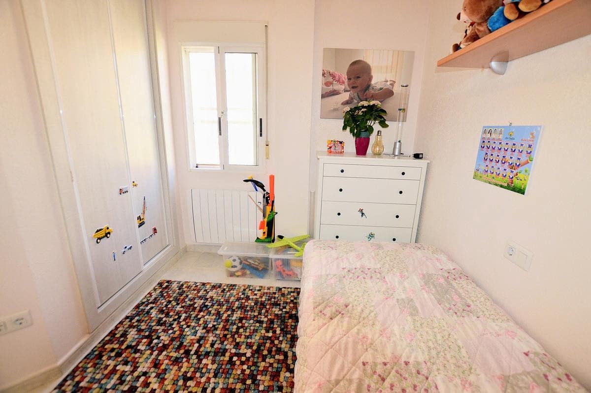 3 sovrum Villa till salu i Torrevieja med pool - 350 000 € (Ref: 9359368)