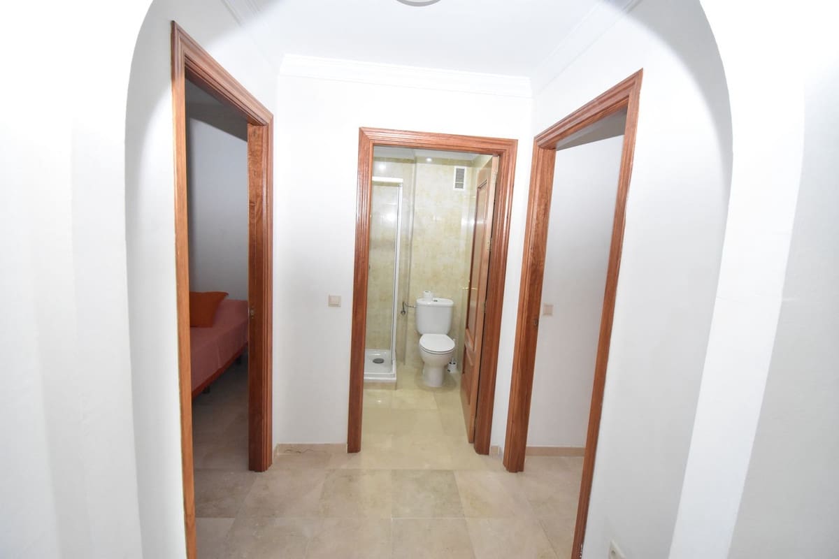 Apartamento de 2 habitaciones en La Cala Hills en venta con piscina - 349.950 € (Ref: 9367269)