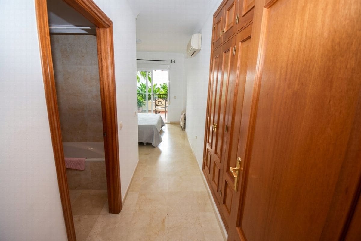 2 chambre Appartement à vendre à La Cala Hills avec piscine garage - 340 000 € (Ref: 9367269)
