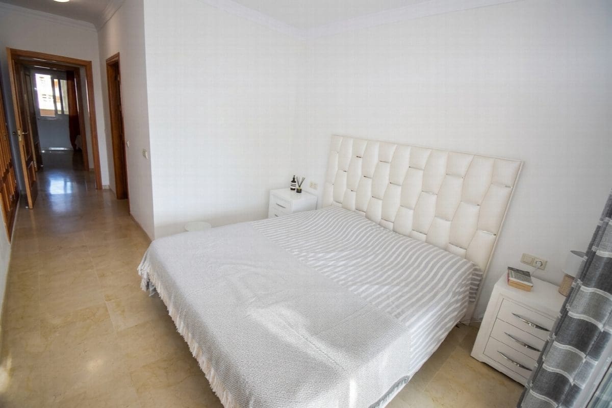 2 chambre Appartement à vendre à La Cala Hills avec piscine garage - 340 000 € (Ref: 9367269)