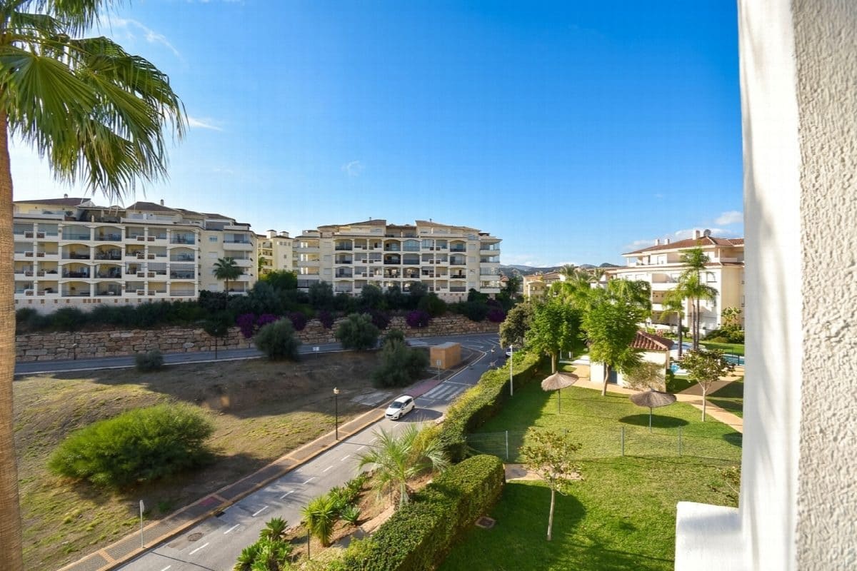 2 chambre Appartement à vendre à La Cala Hills avec piscine garage - 340 000 € (Ref: 9367269)