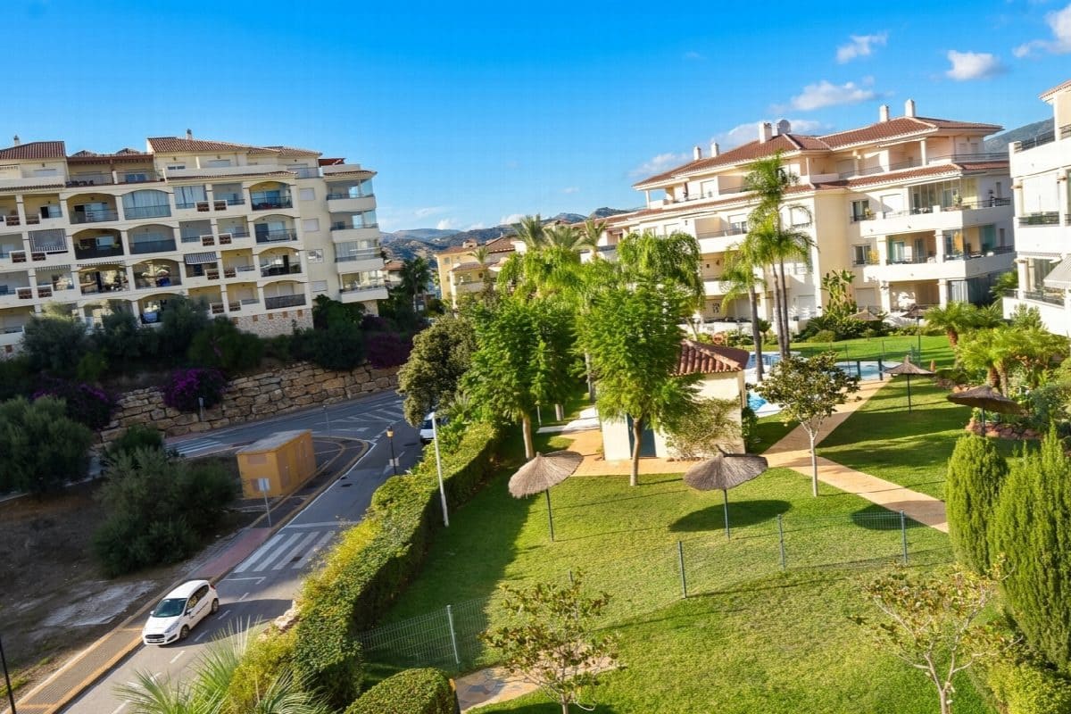 2 chambre Appartement à vendre à La Cala Hills avec piscine garage - 340 000 € (Ref: 9367269)