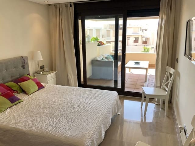 Apartamento de 2 habitaciones en Cancelada, Estepona en venta con piscina garaje - 450.000 € (Ref: 9367270)