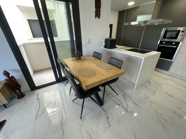 2 chambre Appartement à vendre à Los Altos avec piscine garage - 284 900 € (Ref: 9367292)