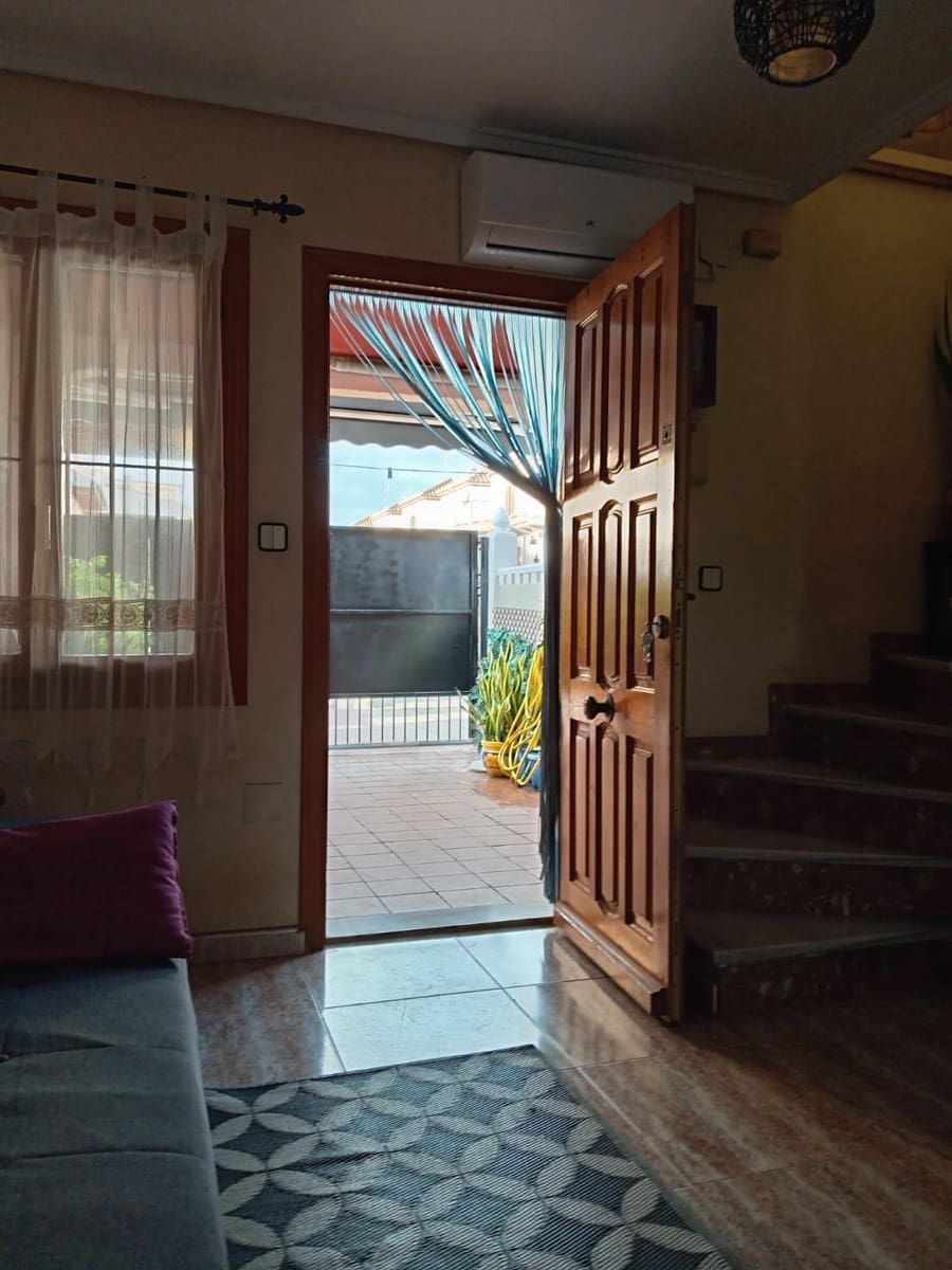 2 sovrum Hus till salu i Torrevieja - 179 000 € (Ref: 9367293)