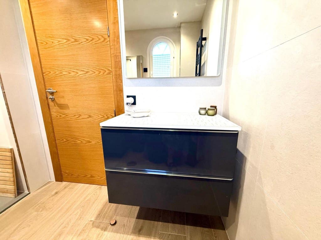 2 Zimmer Apartment zu verkaufen in Avileses - 154.950 € (Ref: 9367295)