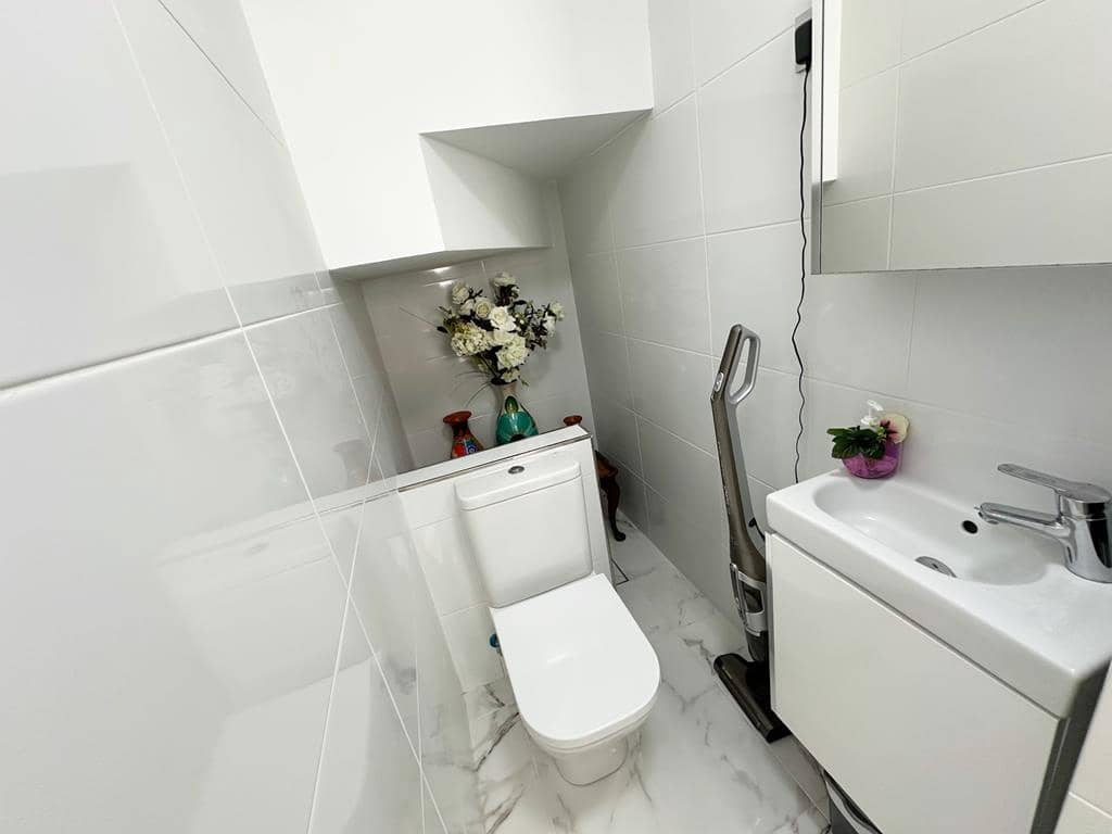 Chalet de 4 habitaciones en Los Alcázares en venta con piscina - 375.900 € (Ref: 9367307)