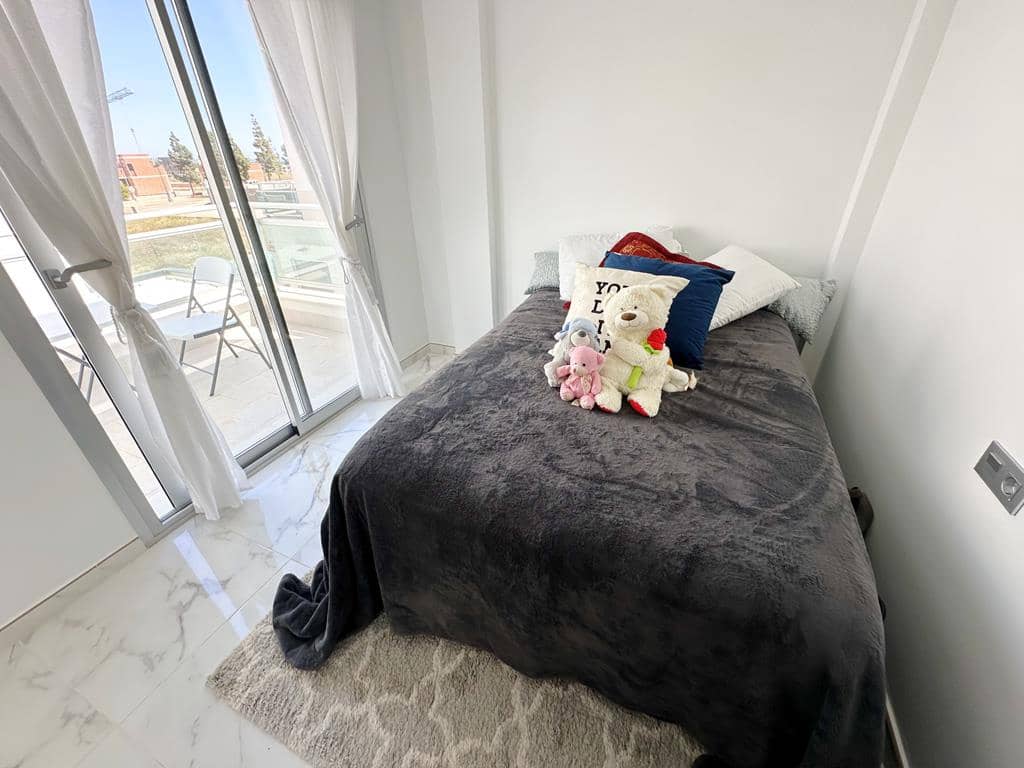 Chalet de 4 habitaciones en Los Alcázares en venta con piscina - 375.900 € (Ref: 9367307)