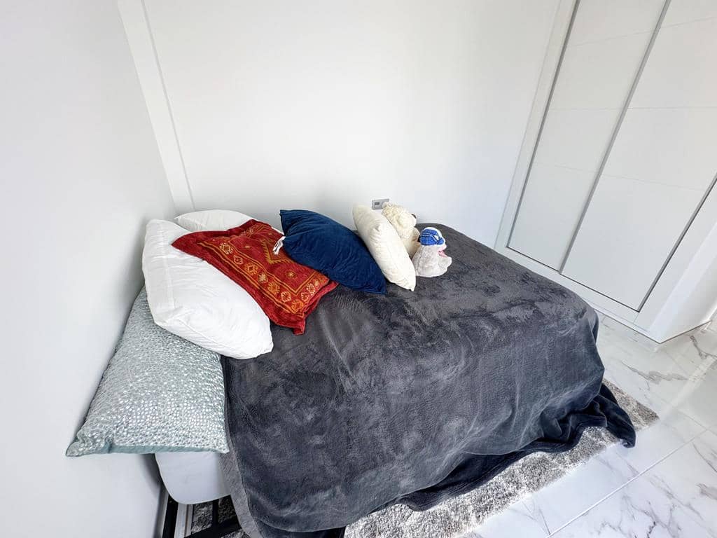 Chalet de 4 habitaciones en Los Alcázares en venta con piscina - 375.900 € (Ref: 9367307)