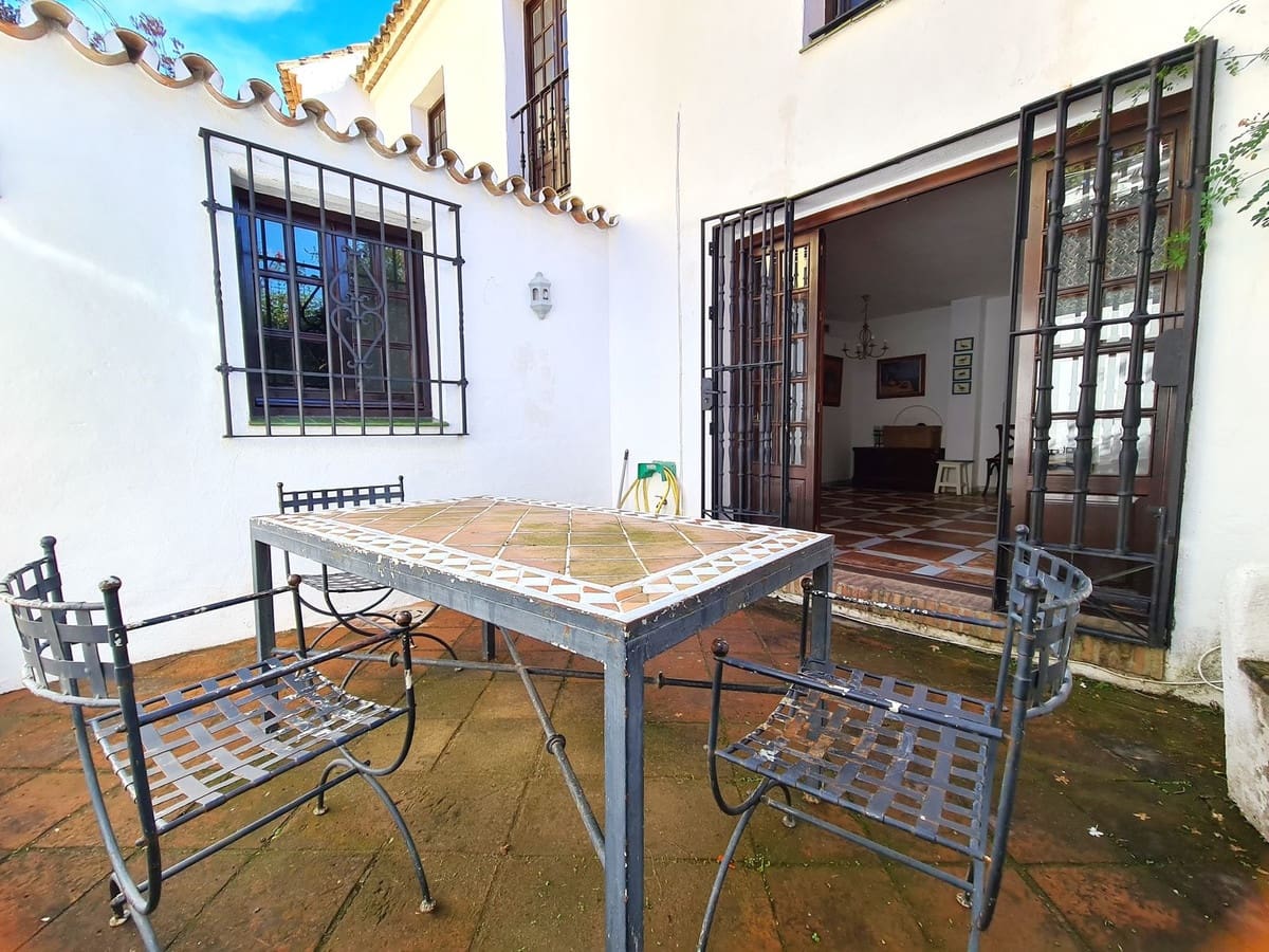 3 bedroom Townhouse for sale in Guadalmina - € 600,000 (Ref: 9367326)