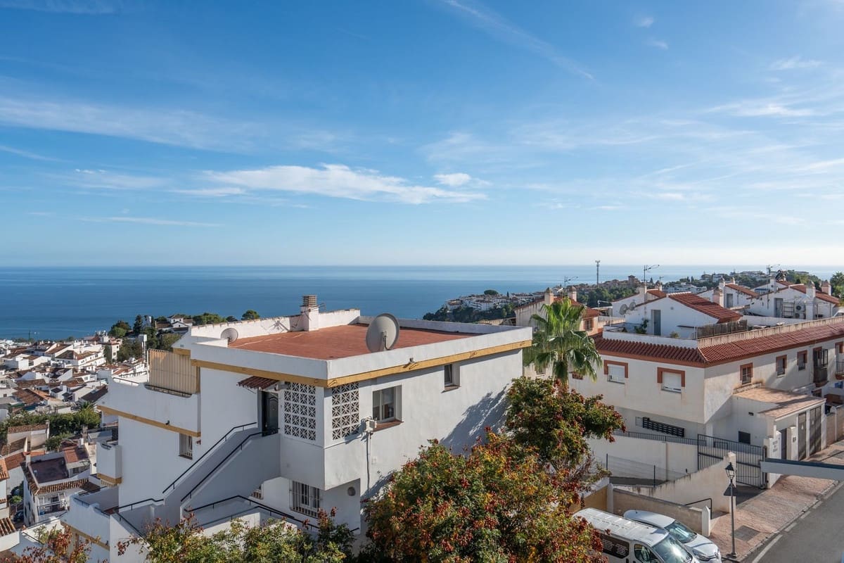 3 Zimmer Doppelhaus zu verkaufen in Benalmadena mit Pool Garage - 599.000 € (Ref: 9367329)