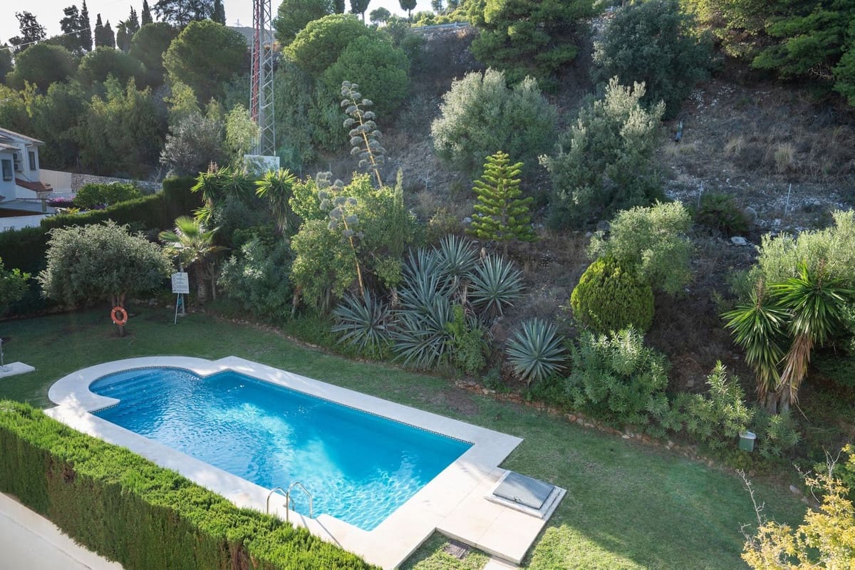 3 Zimmer Doppelhaus zu verkaufen in Benalmadena mit Pool Garage - 599.000 € (Ref: 9367329)