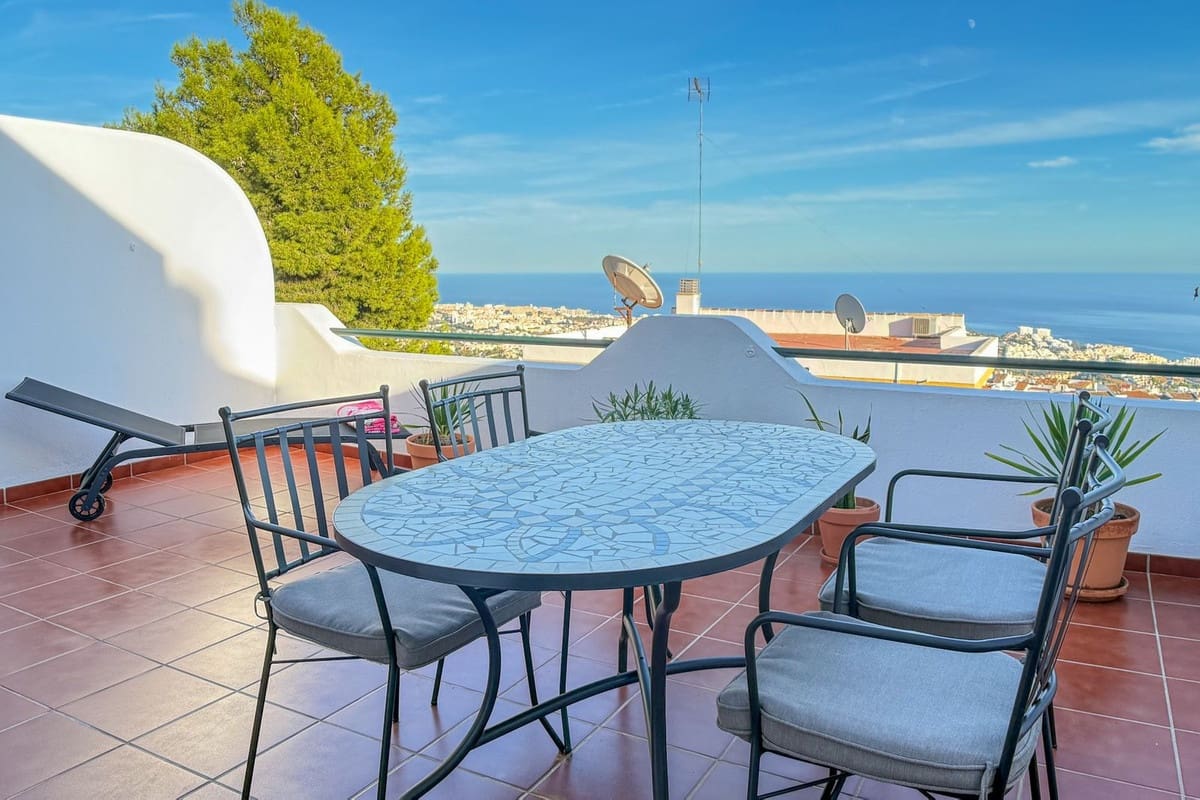 3 Zimmer Doppelhaus zu verkaufen in Benalmadena mit Pool Garage - 599.000 € (Ref: 9367329)