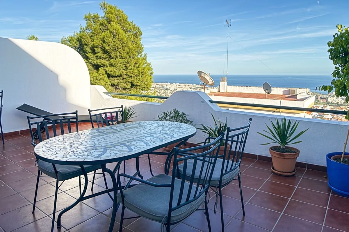 3 Zimmer Doppelhaus zu verkaufen in Benalmadena mit Pool Garage - 599.000 € (Ref: 9367329)