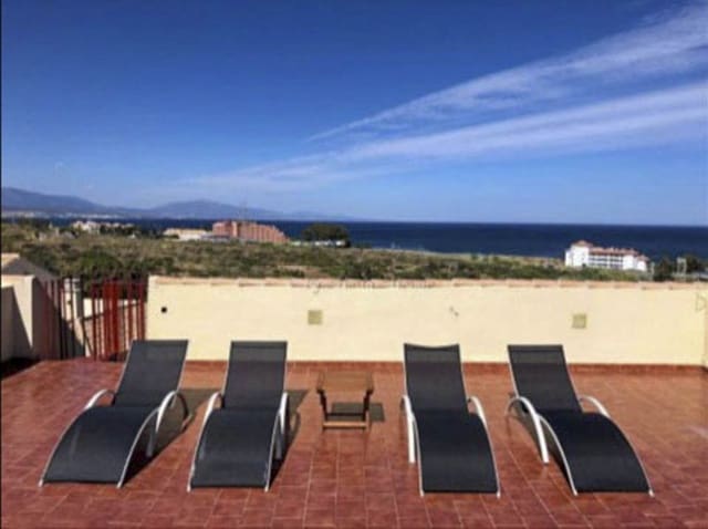 2 bedroom Penthouse for sale in La Duquesa / Puerto de la Duquesa, Manilva with pool garage - € 235,000 (Ref: 9367331)