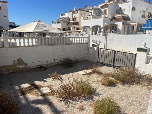 3 makuuhuone Omakotitalo myytävänä paikassa La Florida, Orihuela mukana uima-altaan 
autotalli - 169 900 € (Ref: 9367332)