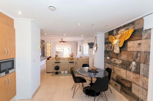 3 Zimmer Apartment zu verkaufen in Los Dolses, Orihuela mit Pool Garage - 395.000 € (Ref: 9372021)