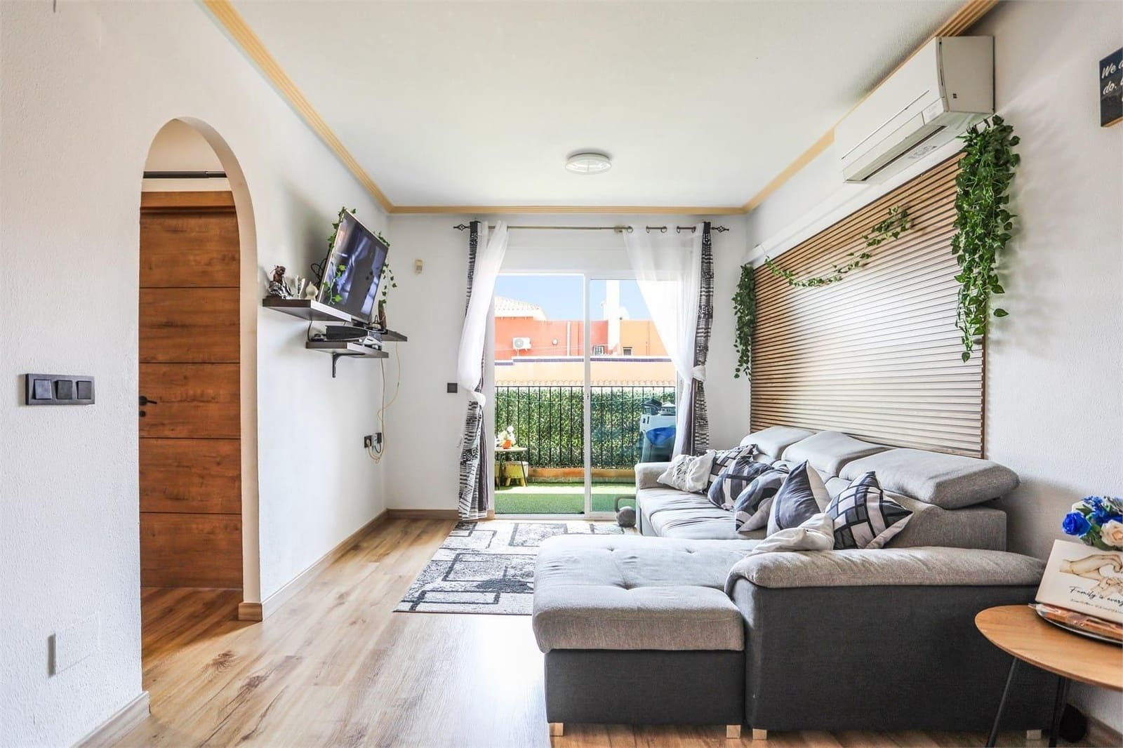 2 bedroom Apartment for sale in Orihuela Costa with pool - € 167,260 (Ref: 9375133)