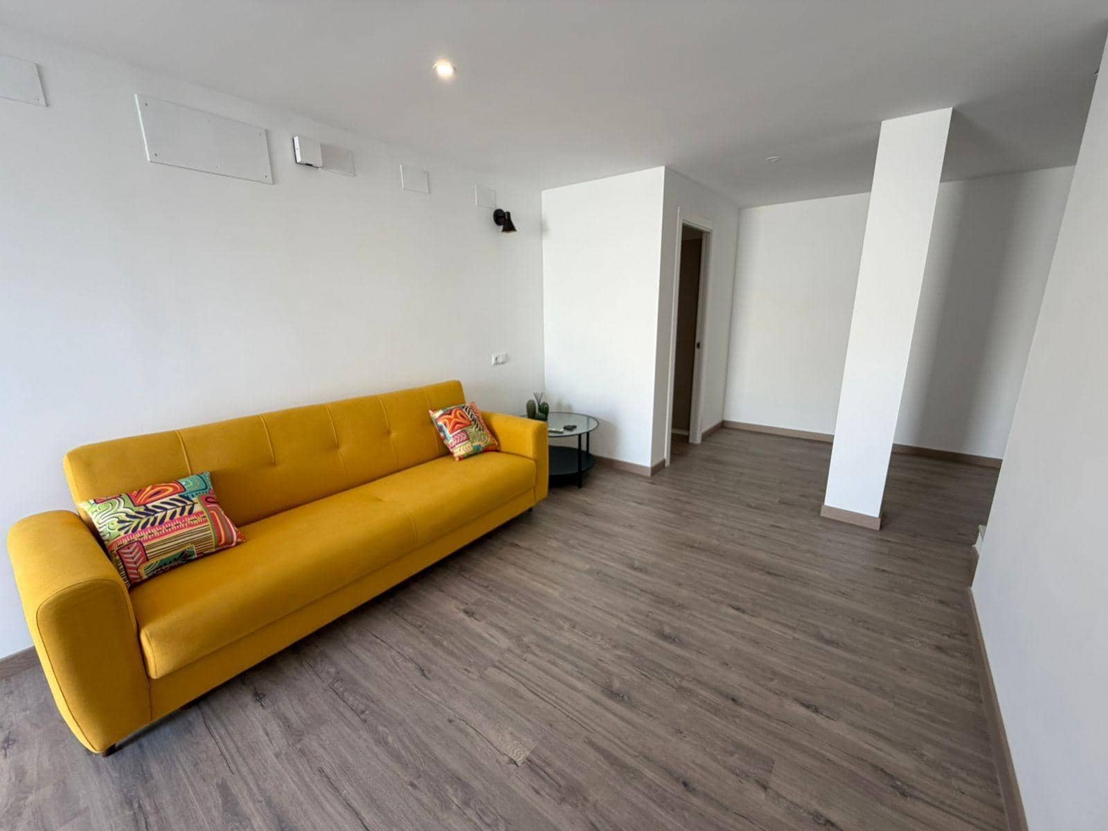 4 slaapkamer Halfvrijstaande villa te koop in Torrevieja met zwembad - € 369.000 (Ref: 9375135)