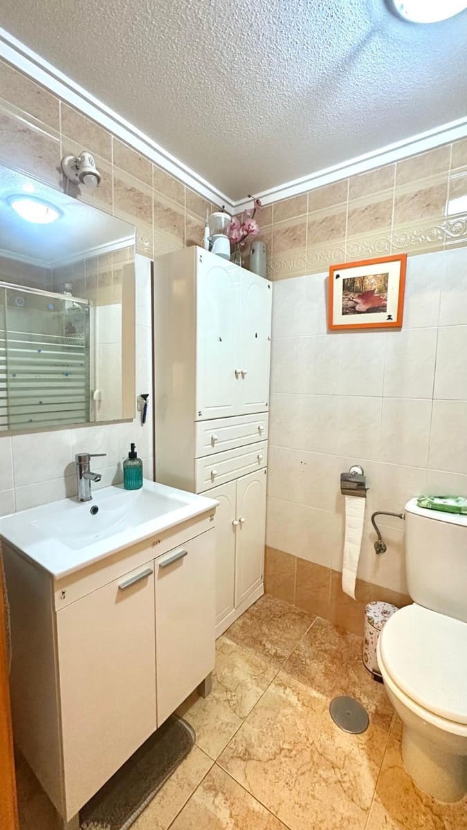 2 bedroom Bungalow for sale in Torrevieja with pool - € 154,900 (Ref: 9375139)
