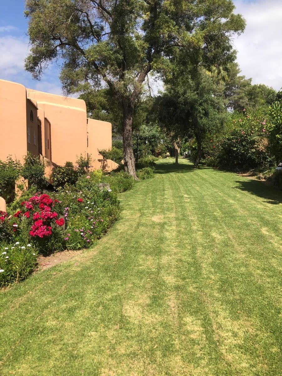 2 makuuhuone Huoneisto myytävänä paikassa Estepona mukana uima-altaan - 249 000 € (Ref: 9375142)