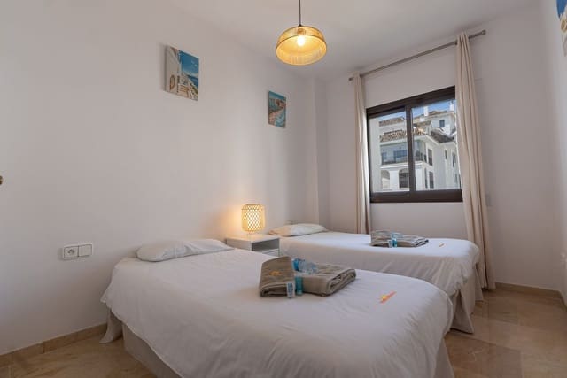 2 chambre Appartement à vendre à La Duquesa / Puerto de la Duquesa, Manilva - 345 000 € (Ref: 9378927)