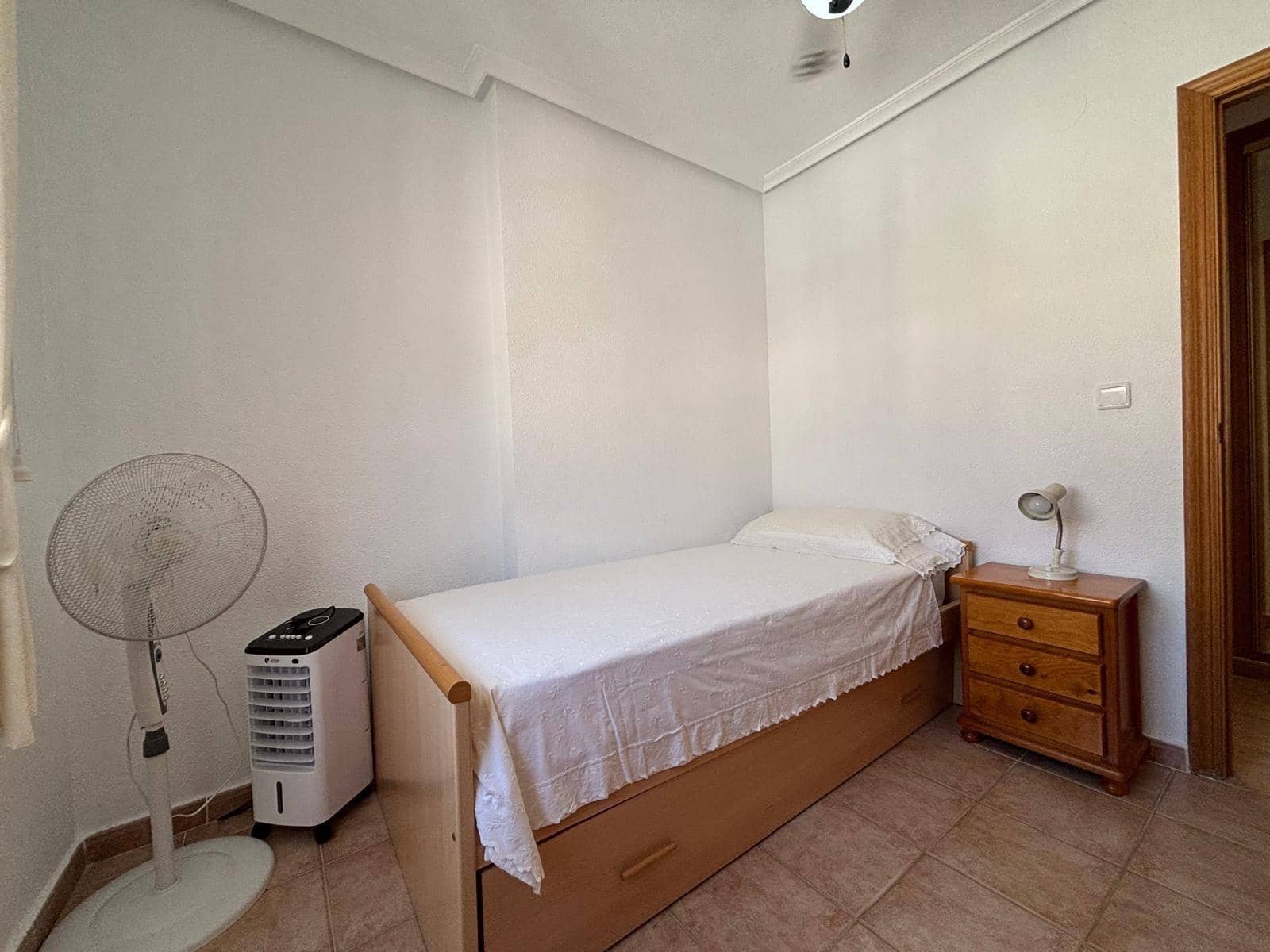 3 sypialnia Bungalow na sprzedaż w Torrevieja z garażem - 162 000 € (Ref: 9382559)