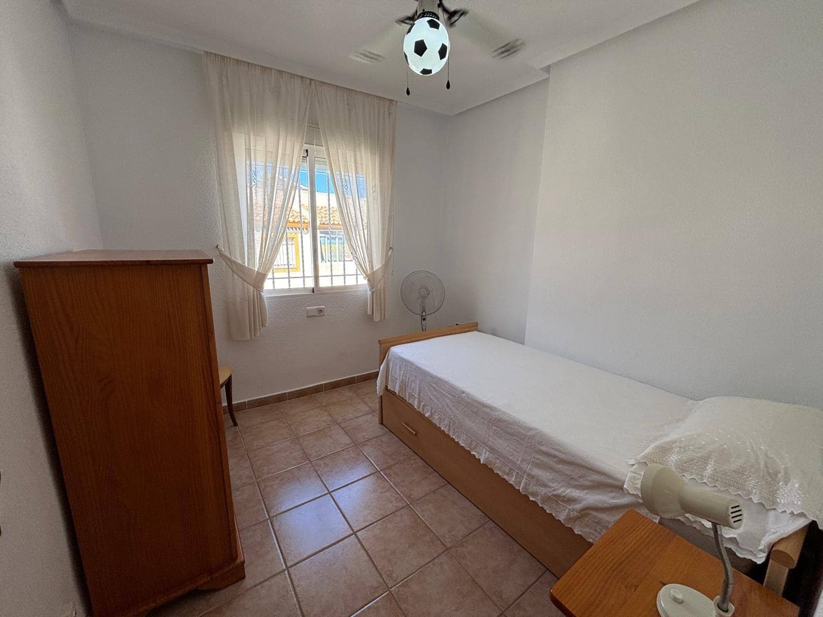 3 sypialnia Bungalow na sprzedaż w Torrevieja z garażem - 162 000 € (Ref: 9382559)