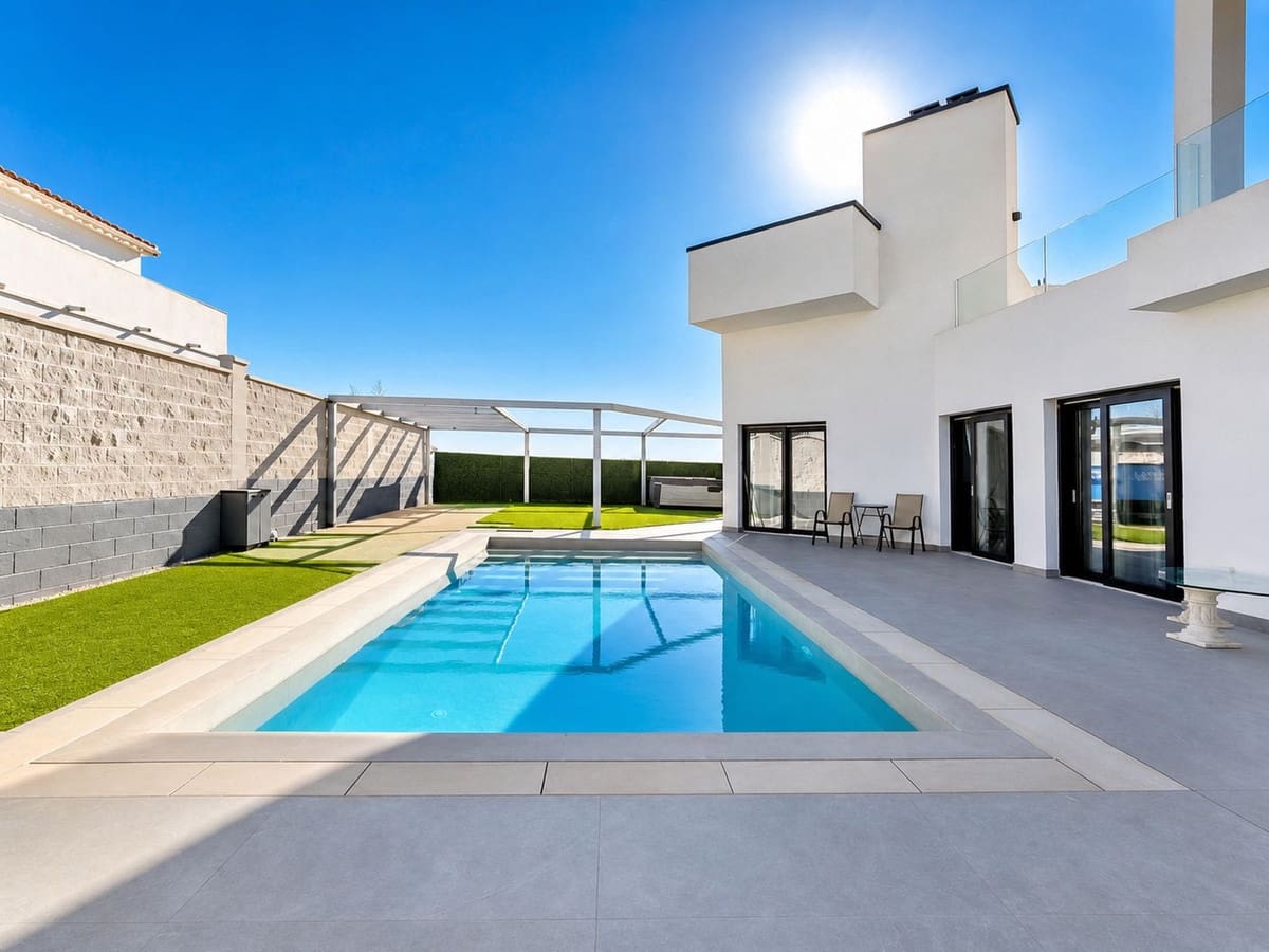 Chalet de 3 habitaciones en Buenas Noches en venta con piscina garaje - 1.300.000 € (Ref: 9382562)