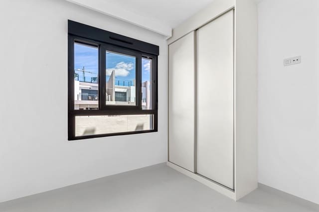 Apartamento de 2 habitaciones en San Miguel de Salinas en venta con piscina - 199.000 € (Ref: 9385401)