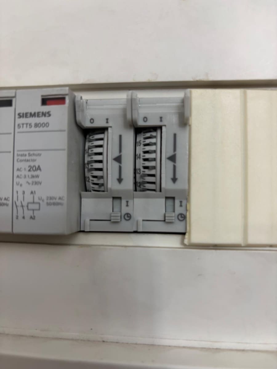 Apartamento de 3 habitaciones en Torrevieja en venta con piscina - 329.000 € (Ref: 9385412)