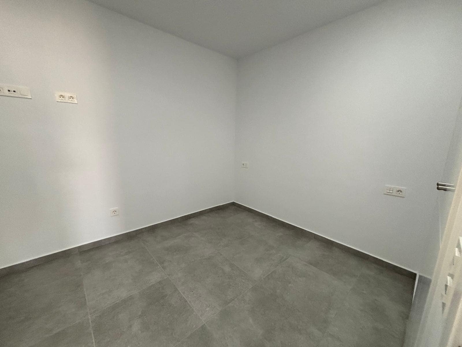 Apartamento de 3 habitaciones en Torrevieja en venta con piscina - 329.000 € (Ref: 9385412)