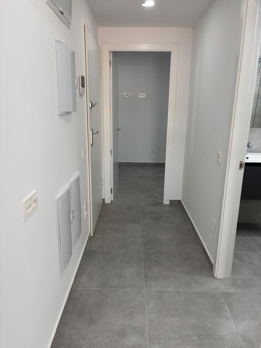 Apartamento de 3 habitaciones en Torrevieja en venta con piscina - 329.000 € (Ref: 9385412)