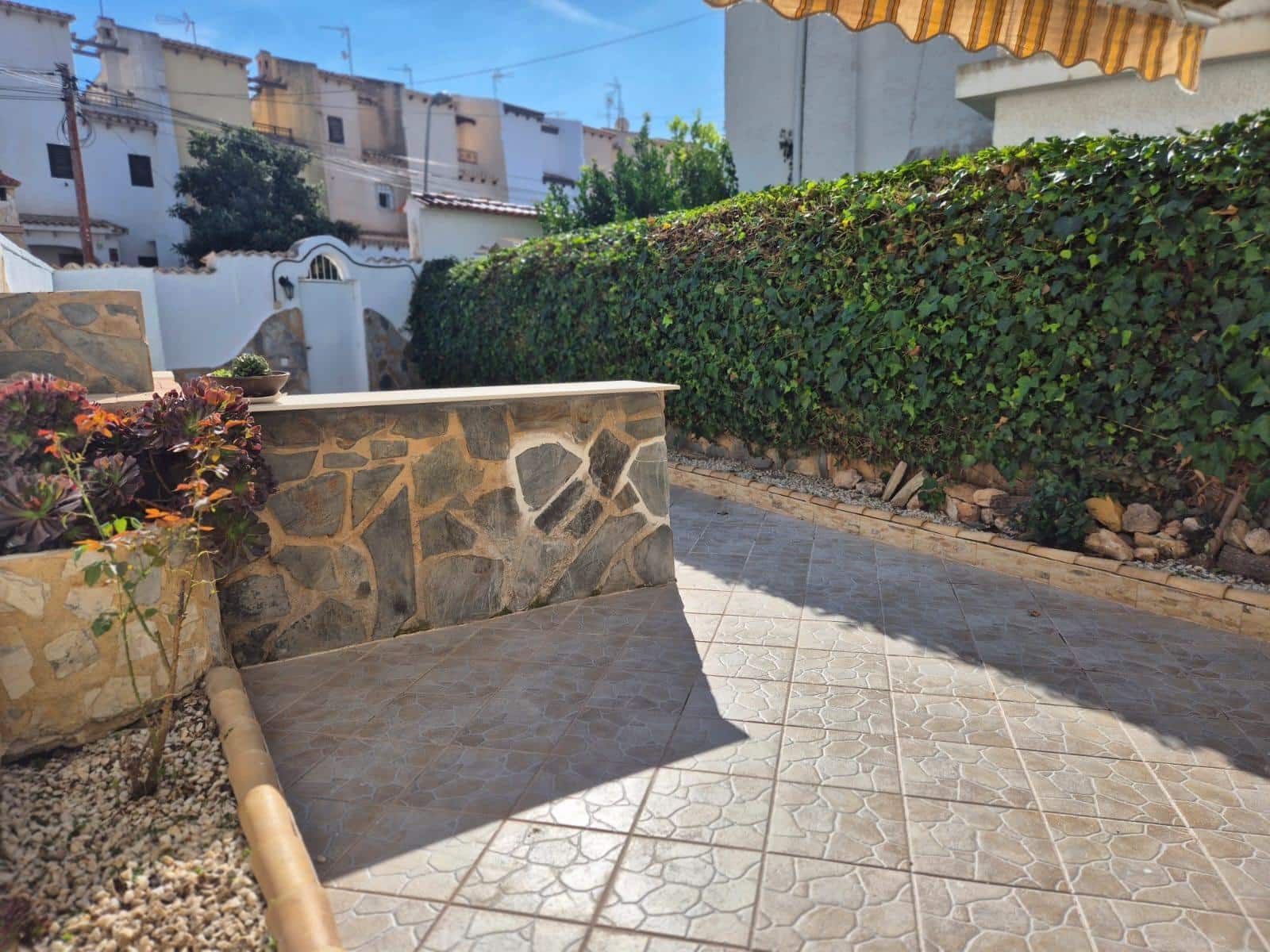 3 bedroom Townhouse for sale in Torrevieja - € 169,000 (Ref: 9385414)