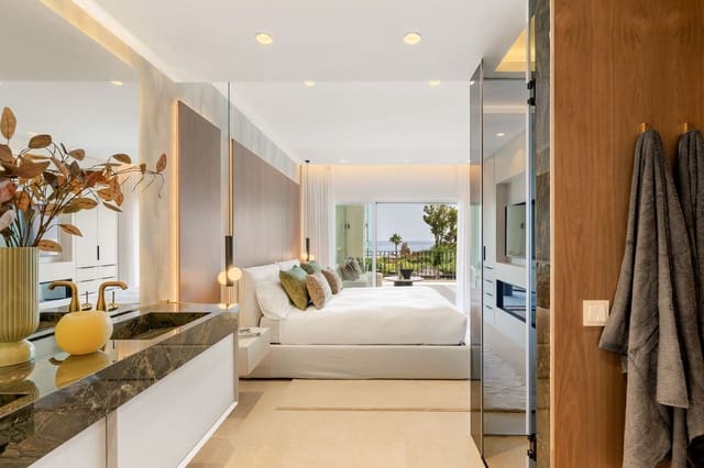 3 bedroom Beach Apartment for sale in Cancelada, Estepona with pool - € 1,995,000 (Ref: 9385417)