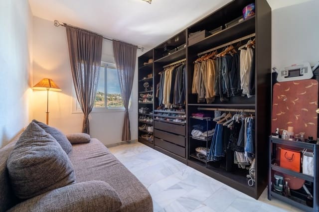 3 quarto Moradia para venda em Lomas De Marbella, Marbella com piscina garagem - 875 000 € (Ref: 9385418)