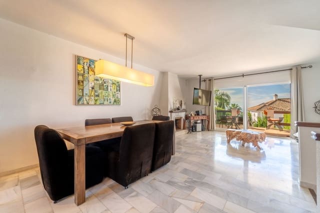 3 quarto Moradia para venda em Lomas De Marbella, Marbella com piscina garagem - 875 000 € (Ref: 9385418)