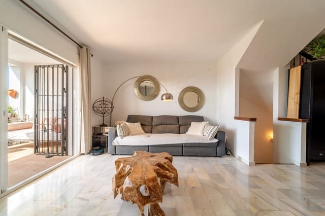 3 soveværelse Villa til salg i Lomas De Marbella, Marbella med swimmingpool garage - € 875.000 (Ref: 9385418)
