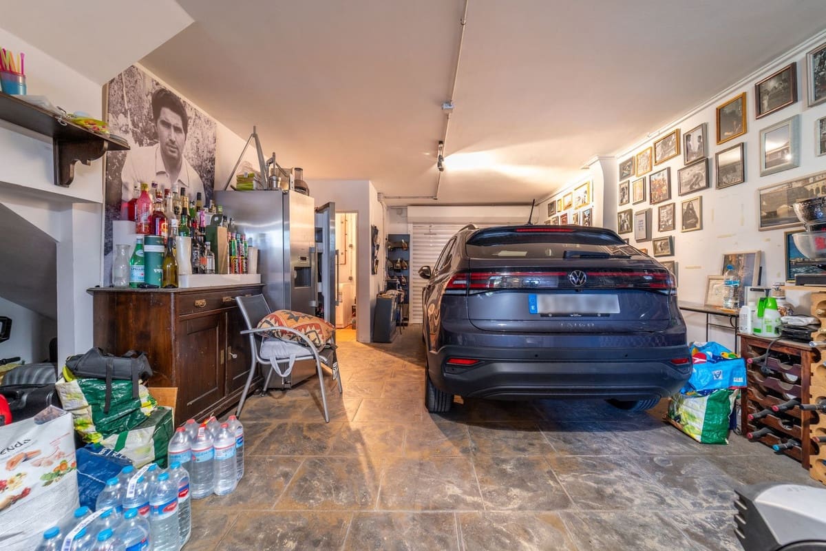 3 soveværelse Villa til salg i Marbella med swimmingpool garage - € 875.000 (Ref: 9385418)