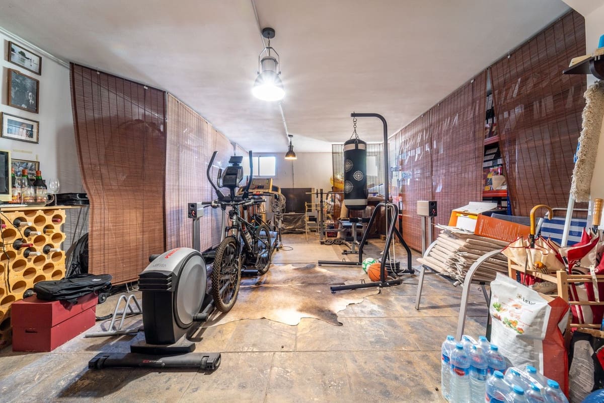 3 soveværelse Villa til salg i Marbella med swimmingpool garage - € 875.000 (Ref: 9385418)